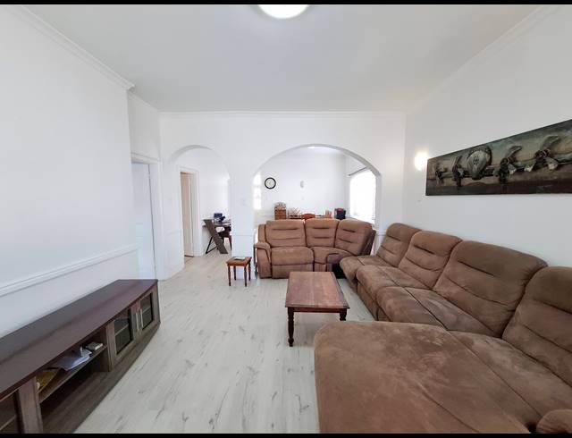 2 BEDROOM APARTMENT RENTED IN SUMMERSTRAND